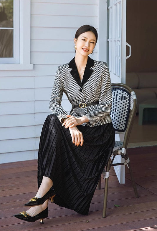 Classic Houndstooth Elegance Suit