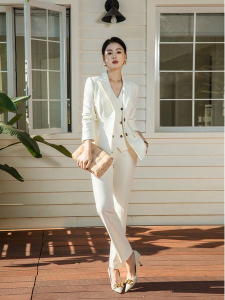 Moonlit Elegance Suit (Blazer + Vest + Pants)